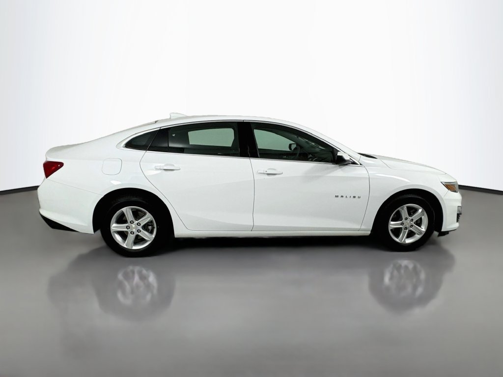 Used 2024 Chevrolet Malibu LT FWD image 9