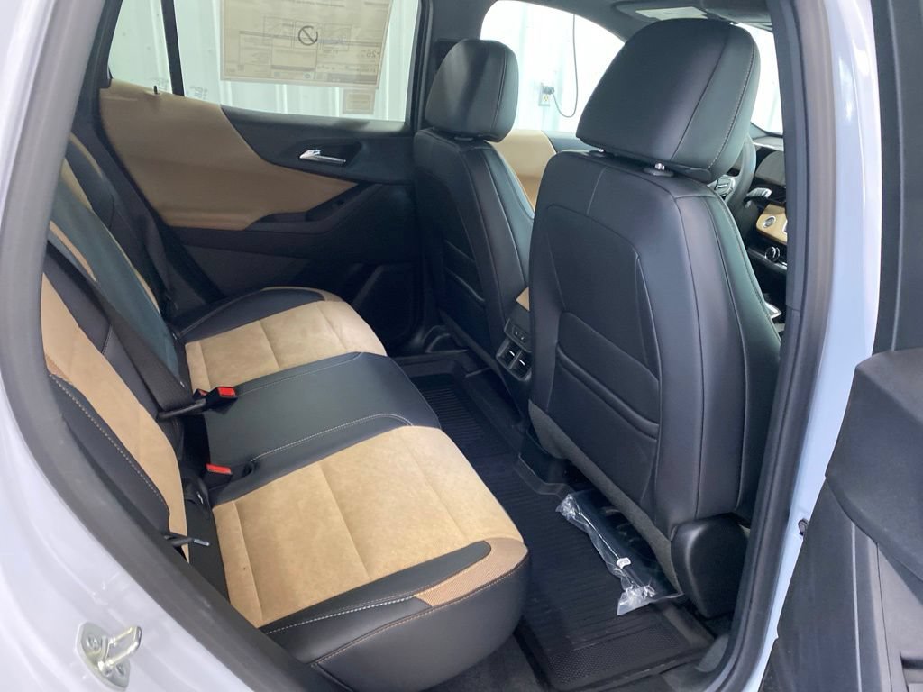 New 2027 Chevrolet Equinox ACTIV w/ Safety and Technology Package AWD/4WD image 22