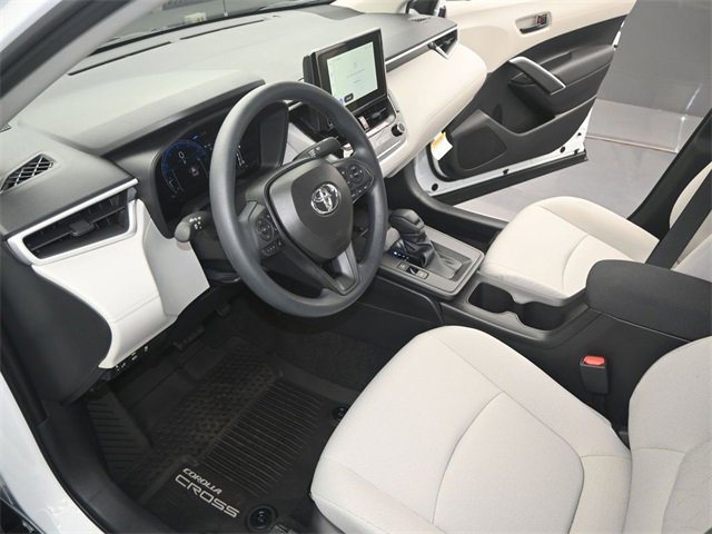 New 2026 Toyota Corolla Cross L image 4