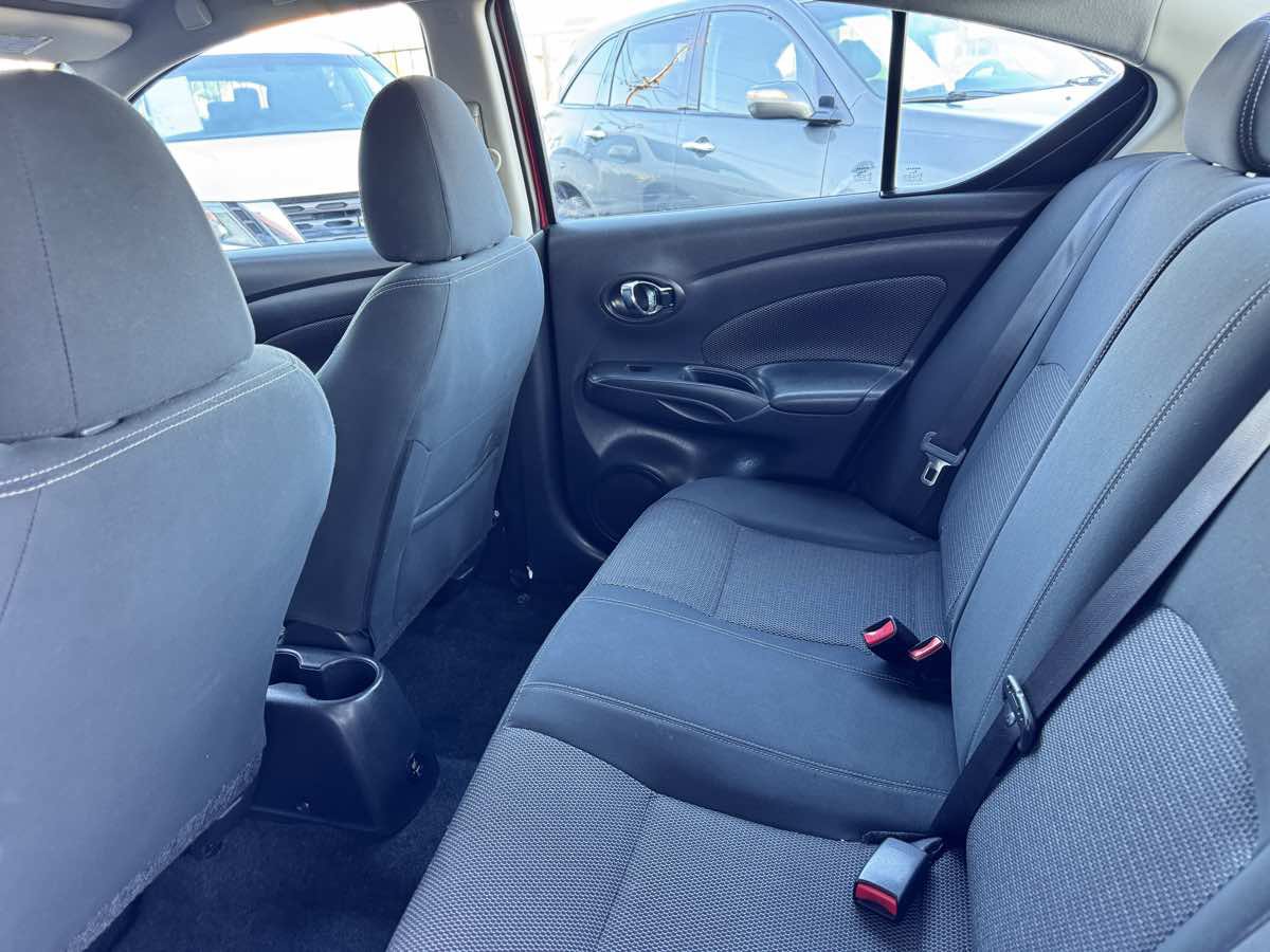 Used 2018 Nissan Versa SV FWD image 27