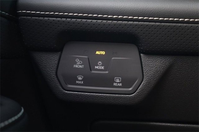 New 2026 Volkswagen Atlas Cross Sport SEL R-Line image 22