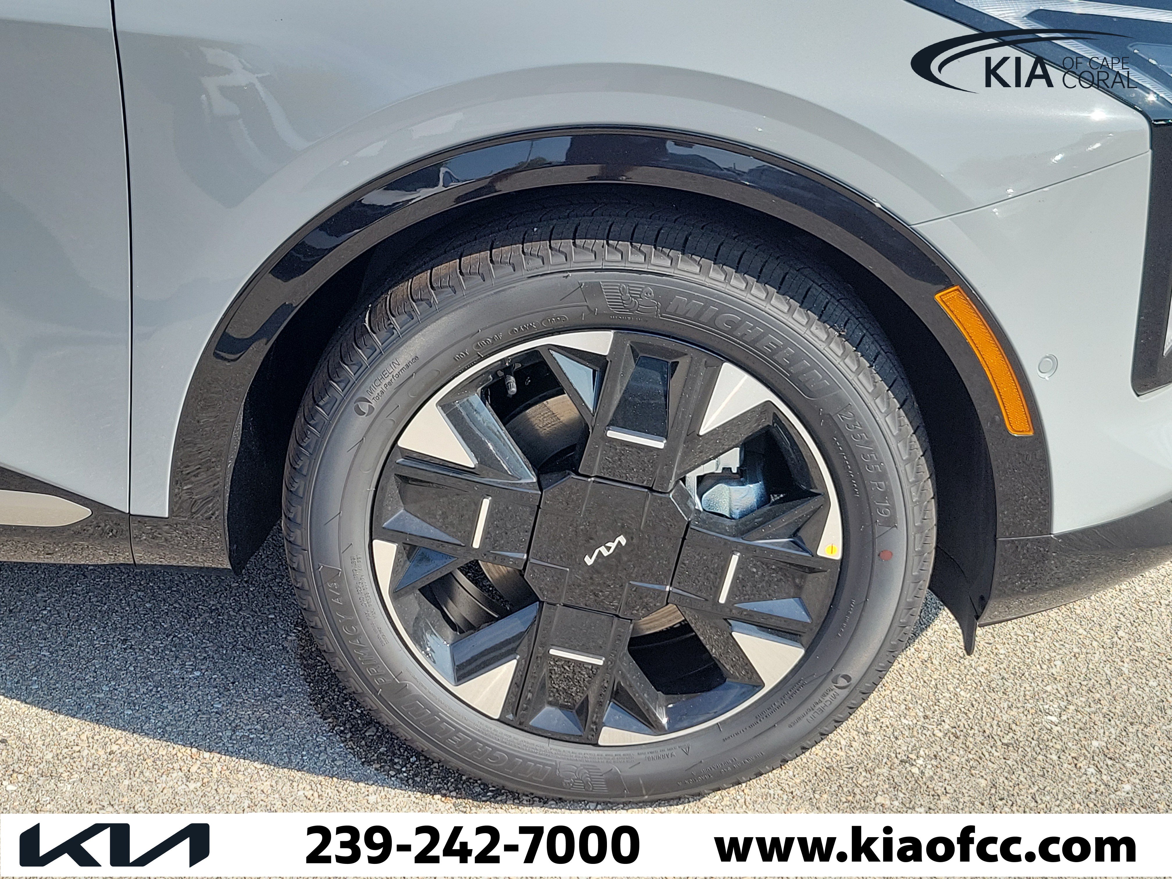 New 2026 Kia Sportage SX FWD image 7