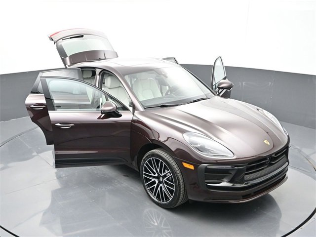New 2026 Porsche Macan image 34
