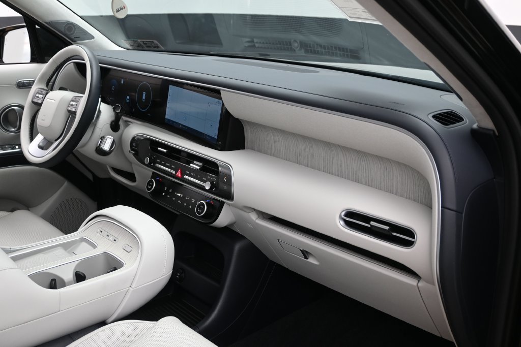 Used 2026 Hyundai Palisade Calligraphy FWD image 29