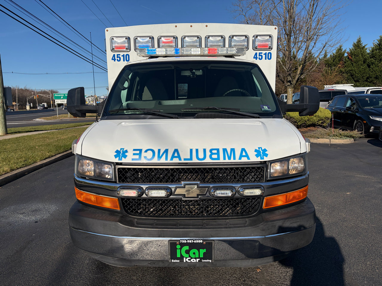 Used 2015 Chevrolet Express 4500 w/ Ambulance Package image 3