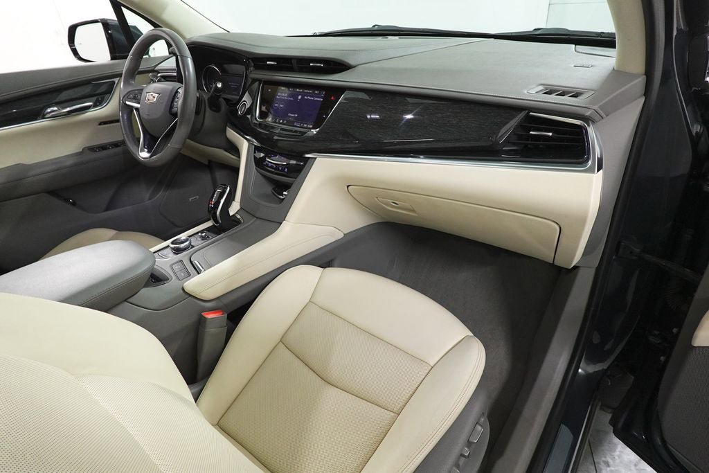 Used 2021 Cadillac XT6 Premium Luxury FWD image 36