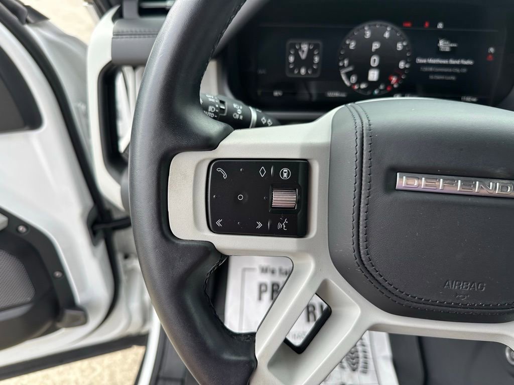 Used 2024 Land Rover Defender 110 X-Dynamic SE image 12