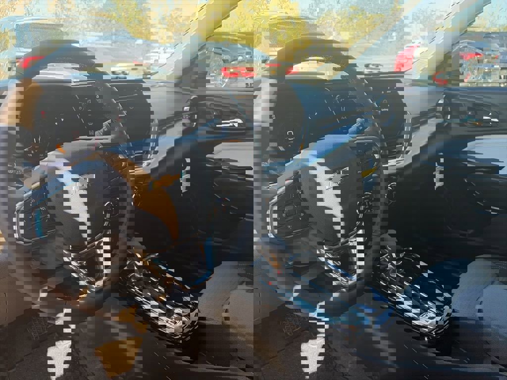 New 2026 Chevrolet Trax LT w/ Driver Confidence Package image 19