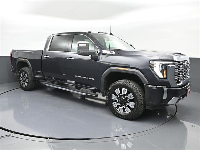 Used 2024 GMC Sierra 2500 Denali w/ Max Trailering Package AWD/4WD image 2