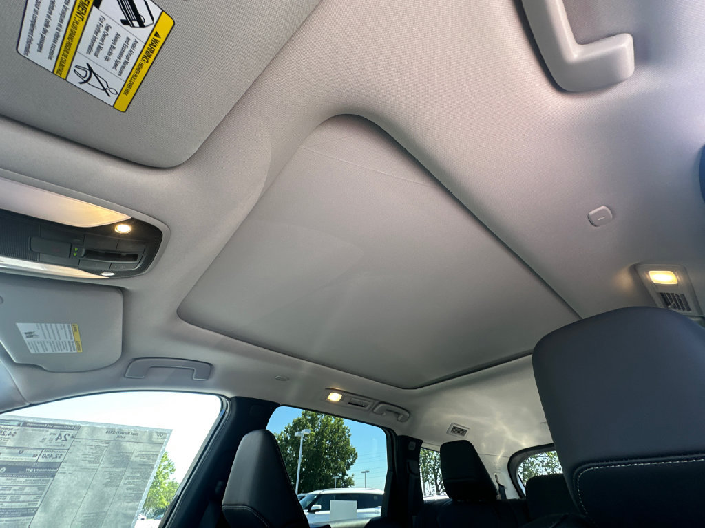 New 2027 INFINITI QX60 Luxe w/ Family Package FWD image 29