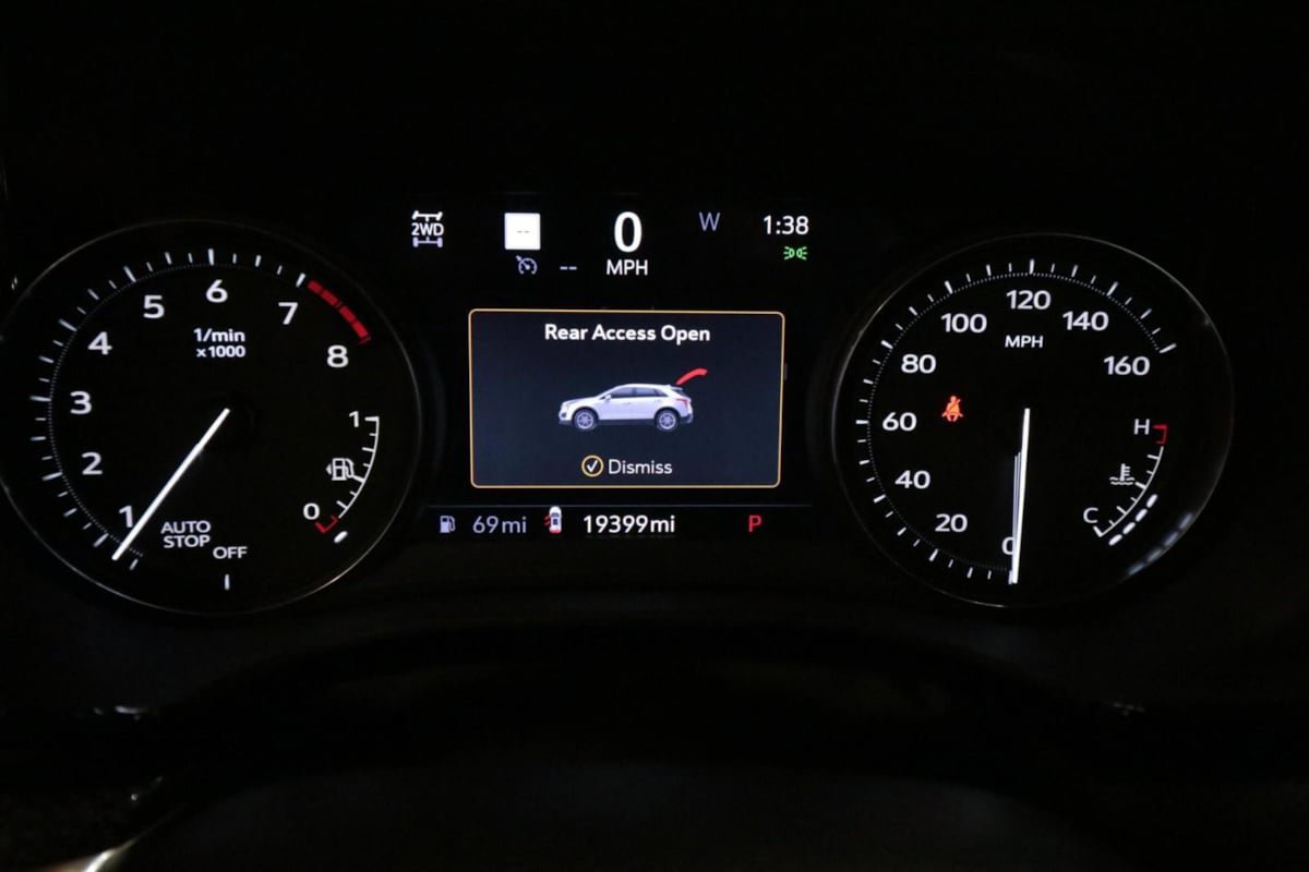 Used 2023 Cadillac XT5 Sportv w/ Technology Package AWD/4WD image 26