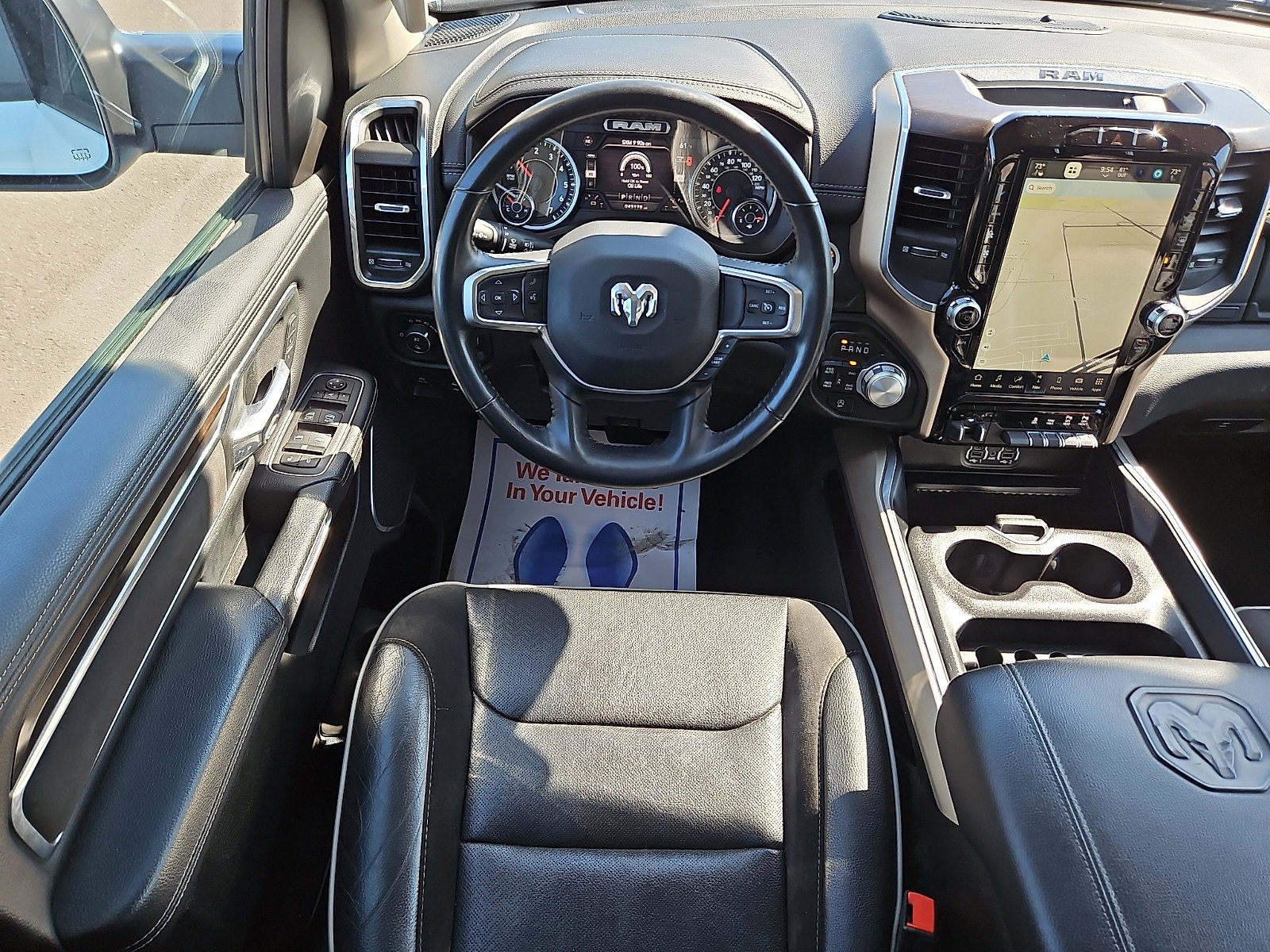 Used 2022 RAM 1500 Laramie AWD/4WD image 11