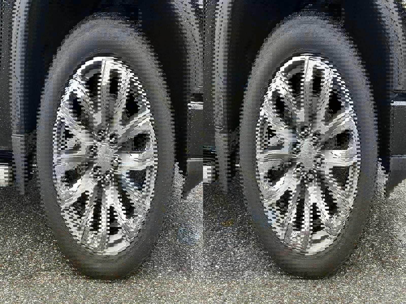 Used 2024 GMC Sierra 1500 Denali w/ Denali Reserve Package image 9