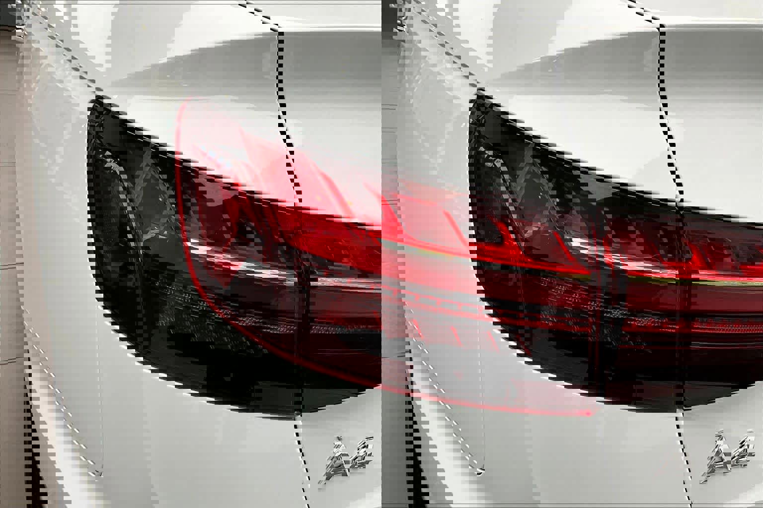 Used 2023 Audi A4 2.0T Premium w/ Convenience Package image 28