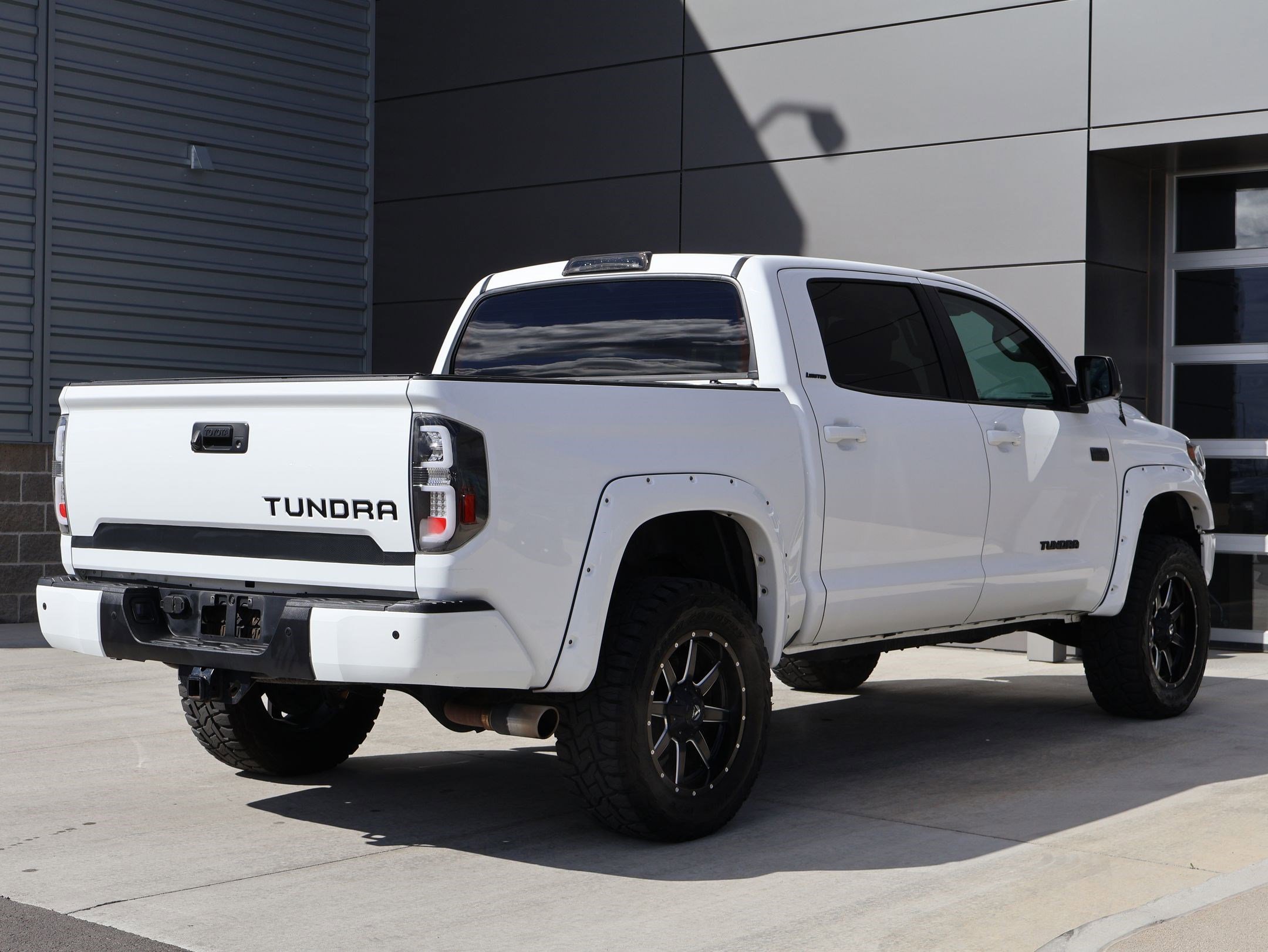 Used 2017 Toyota Tundra Limited image 5