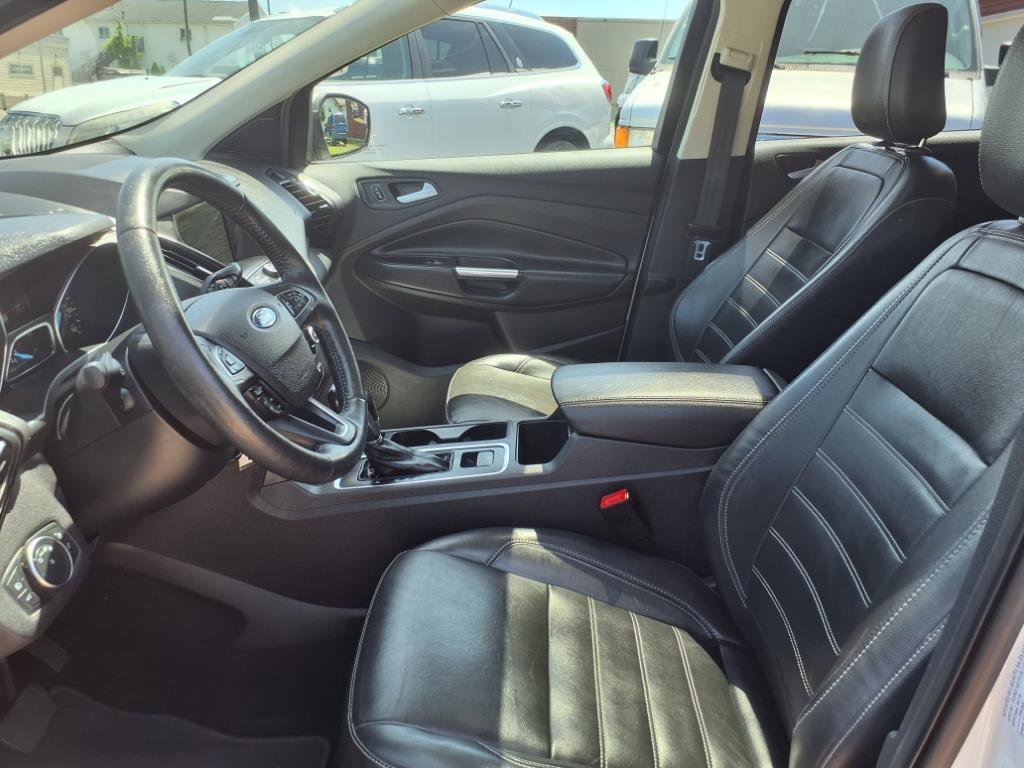 Used 2018 Ford Escape SEL w/ Canadian Touring Package image 3