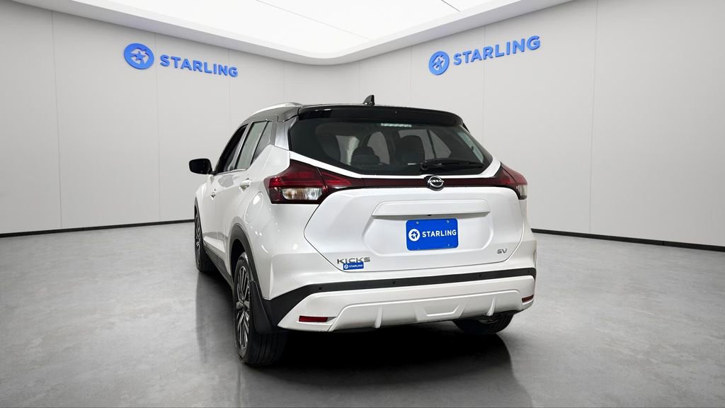 Used 2023 Nissan Kicks SV FWD image 6