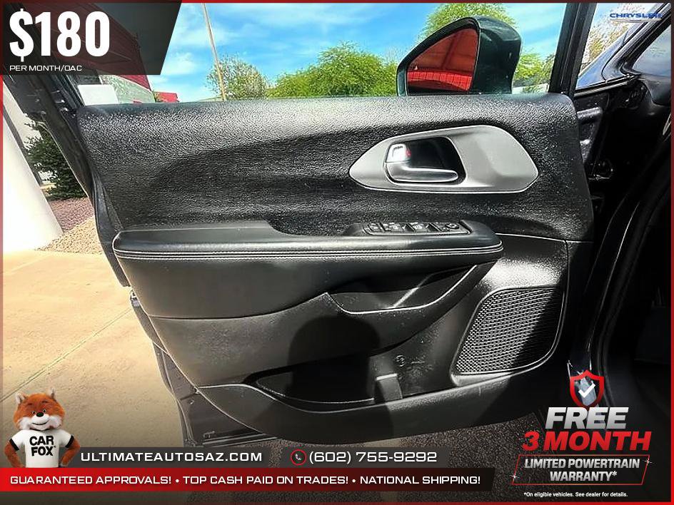 Used 2019 Chrysler Pacifica Touring-L w/ Advanced Safetytec Group FWD image 37