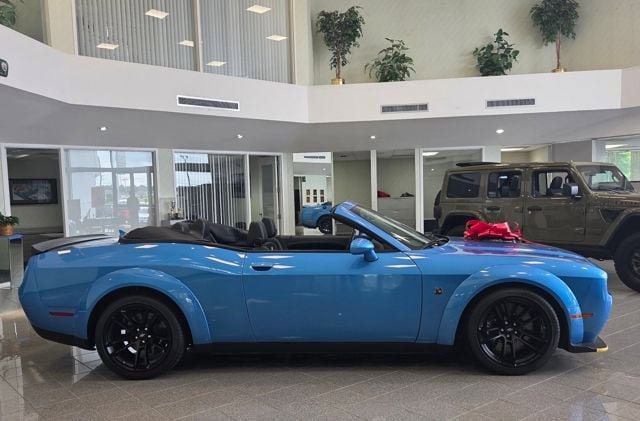 New 2023 Dodge Challenger R/T Scat Pack RWD image 5