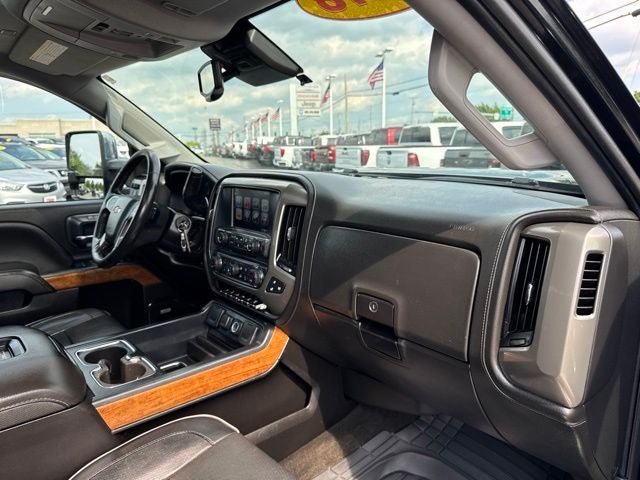 Used 2018 Chevrolet Silverado 3500 High Country AWD/4WD image 29
