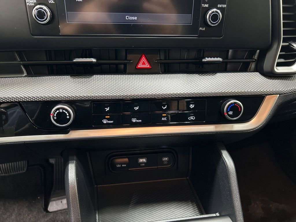 Used 2024 Kia Sportage LX image 23