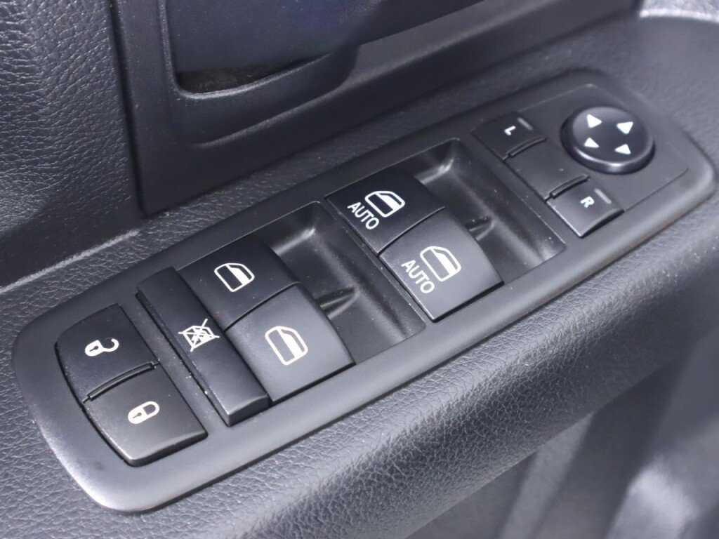 Used 2016 RAM 1500 Tradesman AWD/4WD image 28
