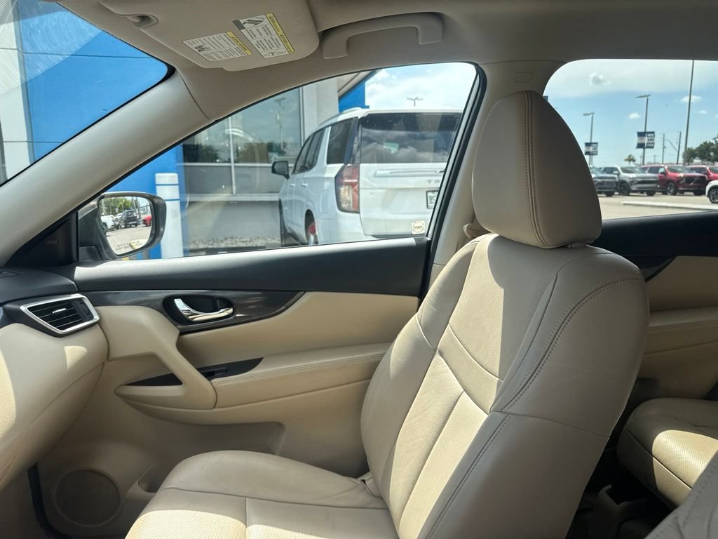 Used 2015 Nissan Rogue SL w/ SL Premium Package FWD image 15