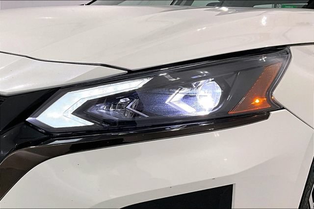 Used 2023 Nissan Altima 2.5 SR AWD/4WD image 40