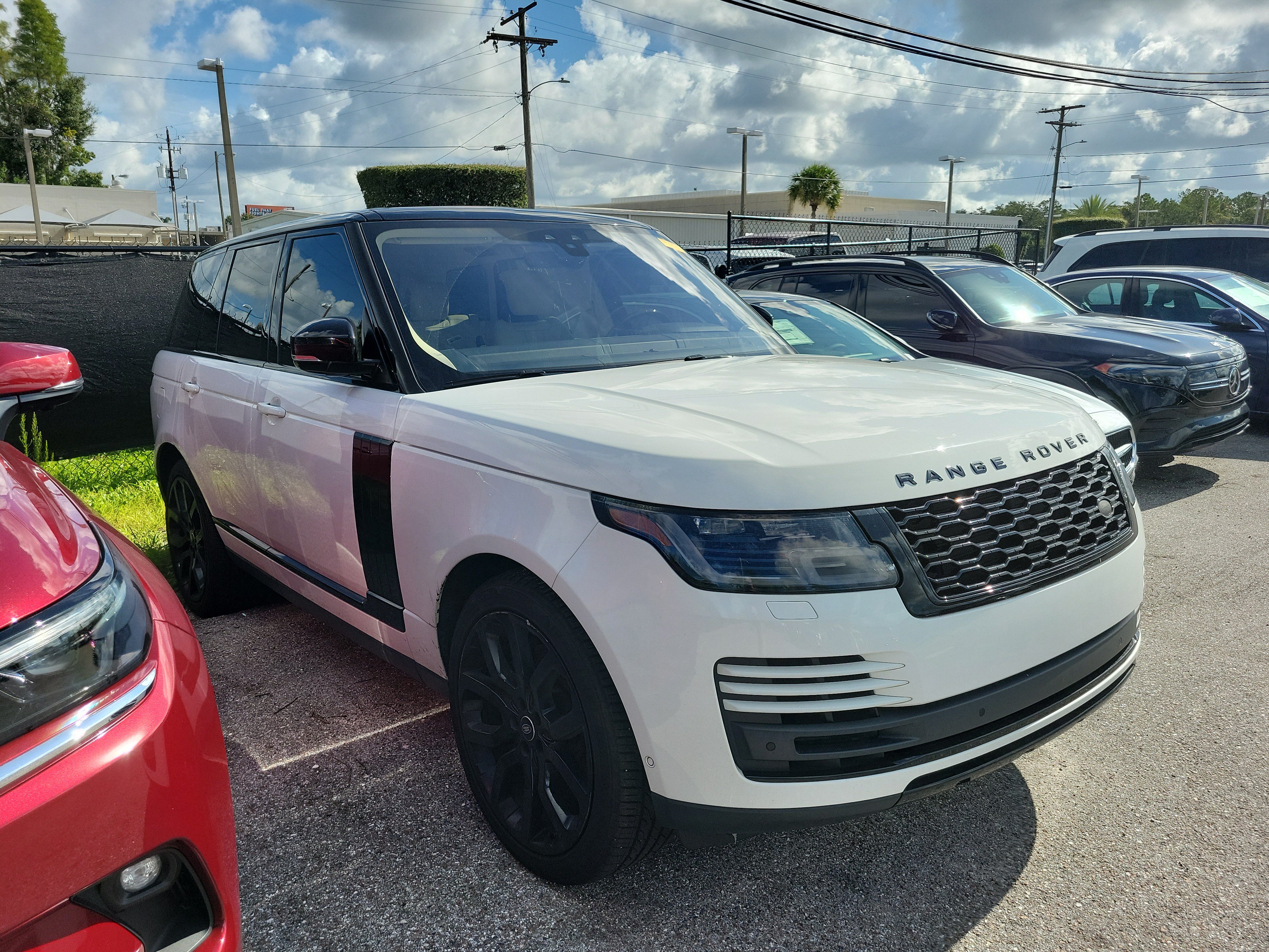 Used 2020 Land Rover Range Rover HSE AWD/4WD image 2