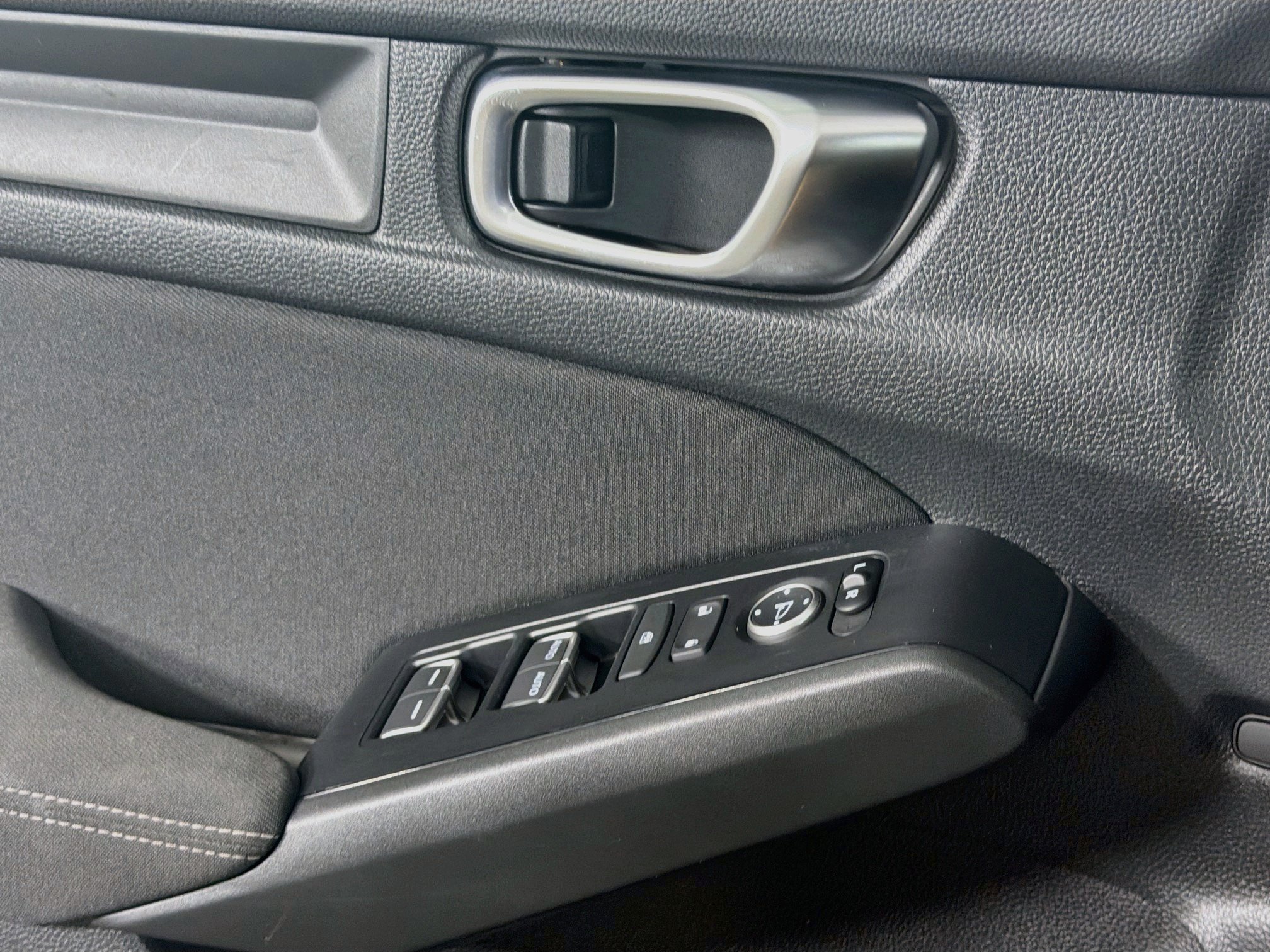 Used 2025 Honda Civic Sport image 15