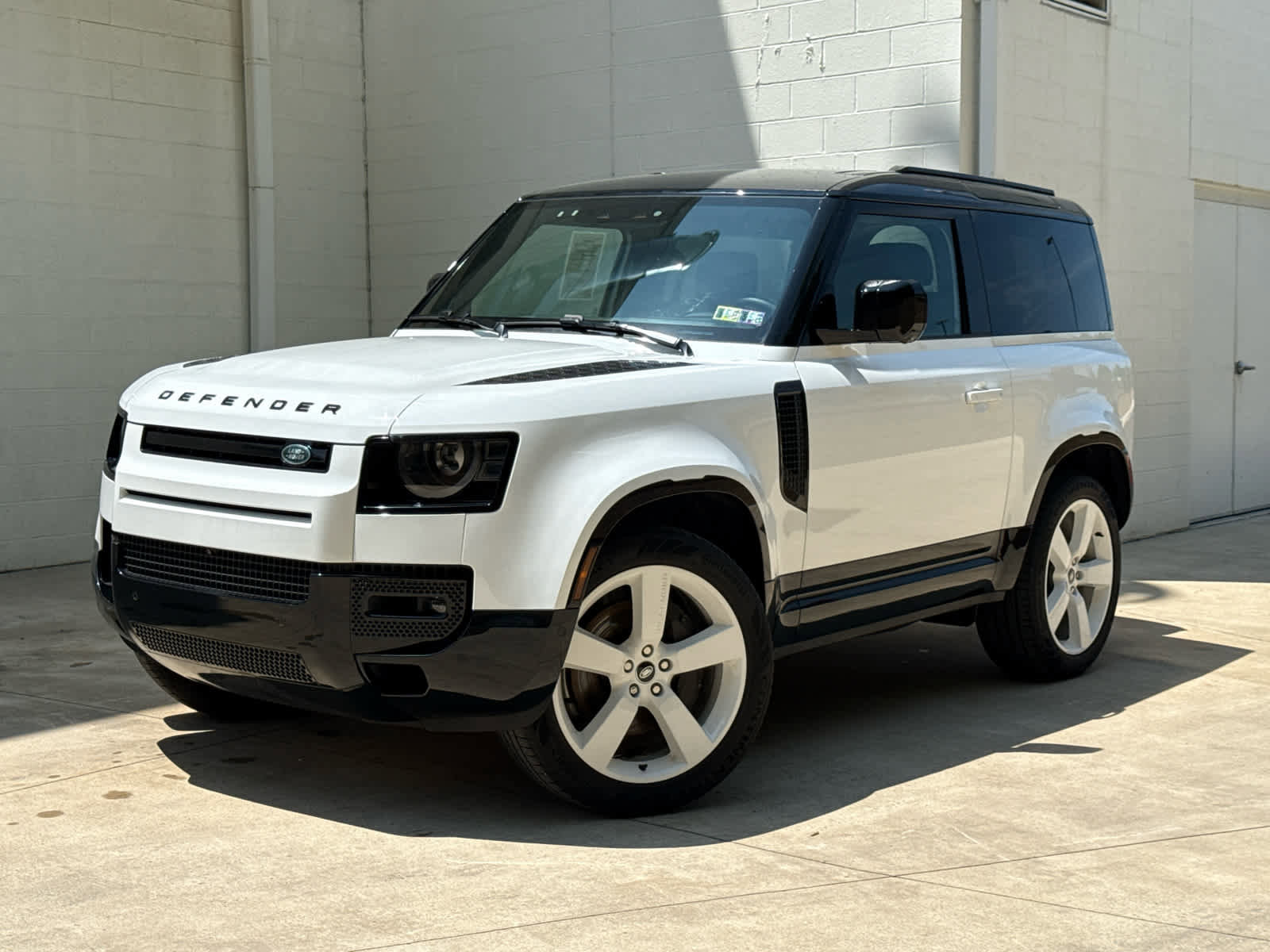 Used 2024 Land Rover Defender 90 X-Dynamic SE