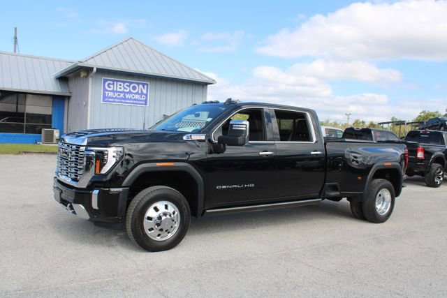 Used 2024 GMC Sierra 3500 Denali w/ Denali Reserve Package image 5