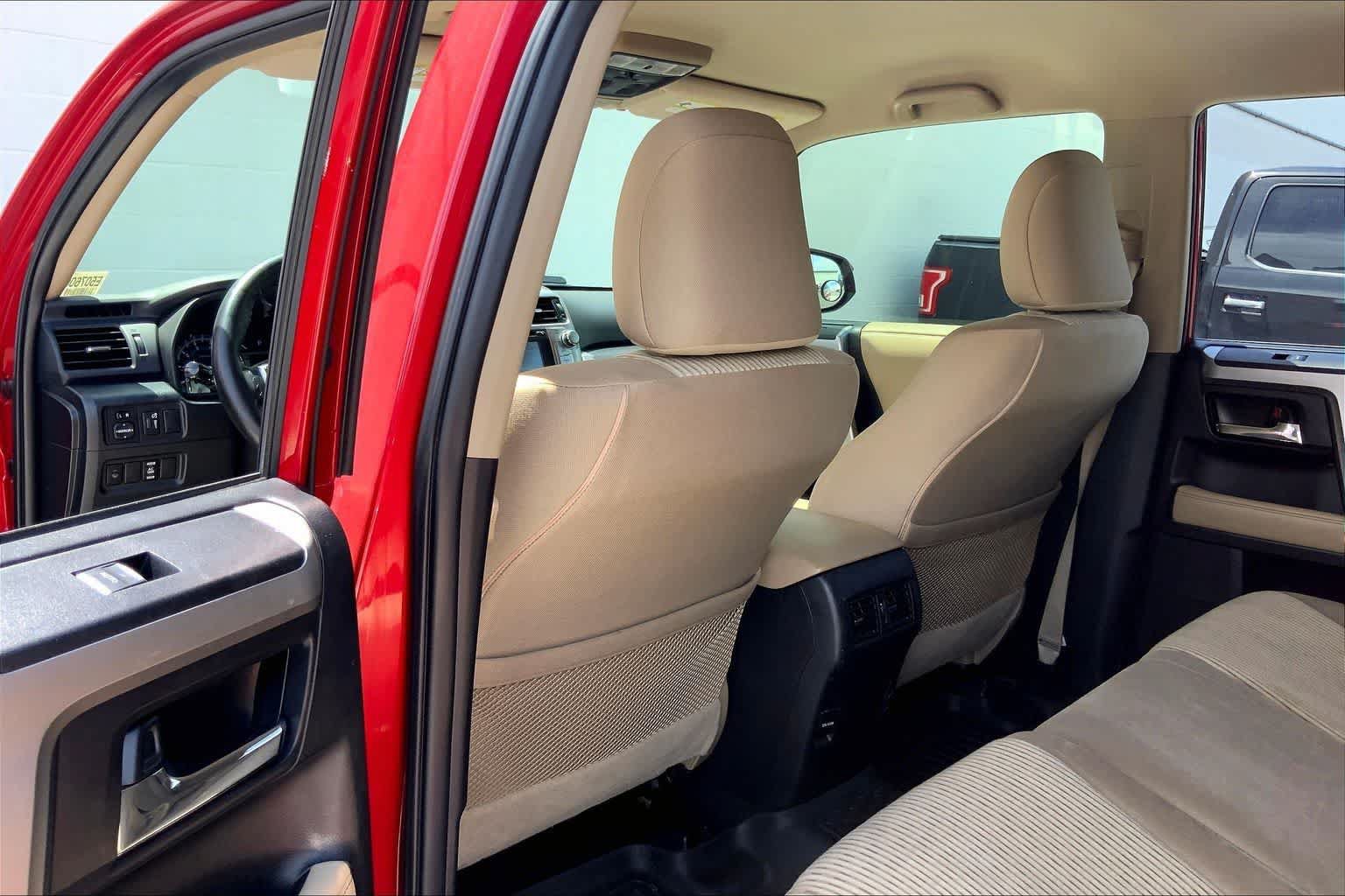 Used 2014 Toyota 4Runner SR5 RWD image 12