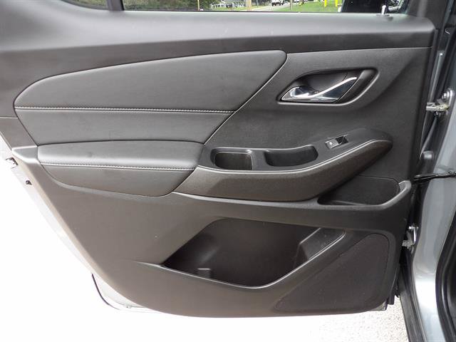 Used 2023 Chevrolet Traverse LT AWD/4WD image 29