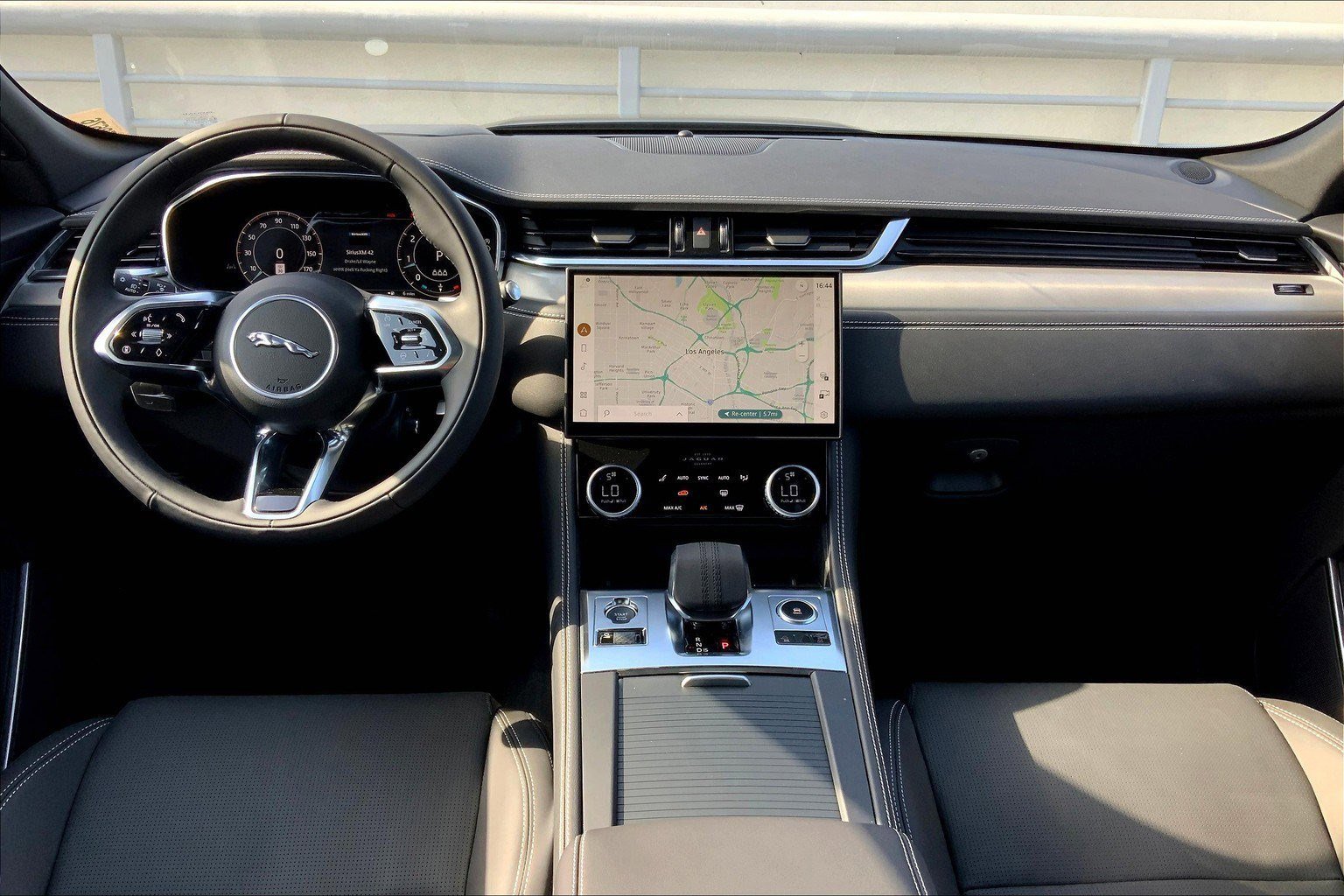 New 2026 Jaguar F-PACE R-Dynamic S image 12