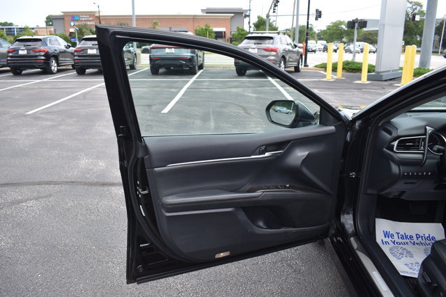 Used 2024 Toyota Camry XLE w/ Navigation Package AWD/4WD image 9