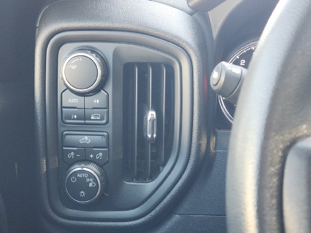 Used 2022 Chevrolet Silverado 1500 Custom AWD/4WD image 23