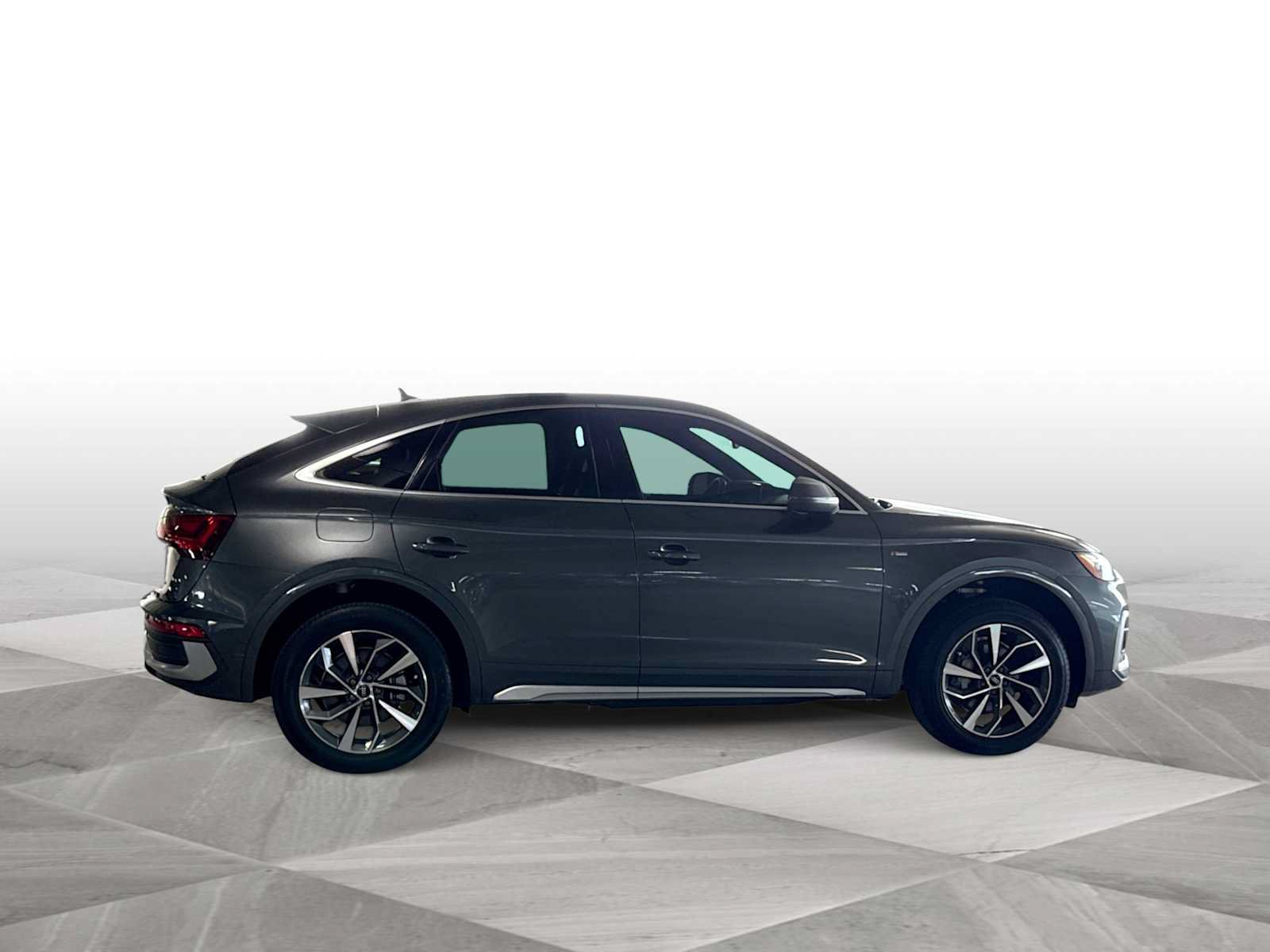 Used 2022 Audi Q5 2.0T Premium Plus w/ Premium Plus Package AWD/4WD image 9