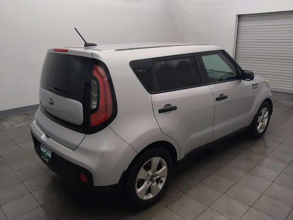 Used 2018 Kia Soul FWD image 9