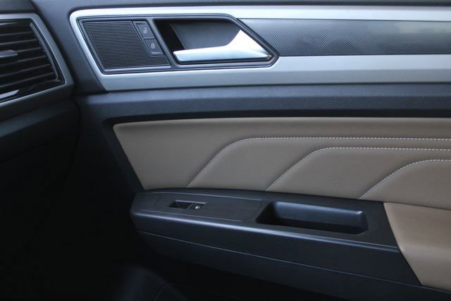 Used 2023 Volkswagen Atlas Cross Sport SEL R-Line image 22