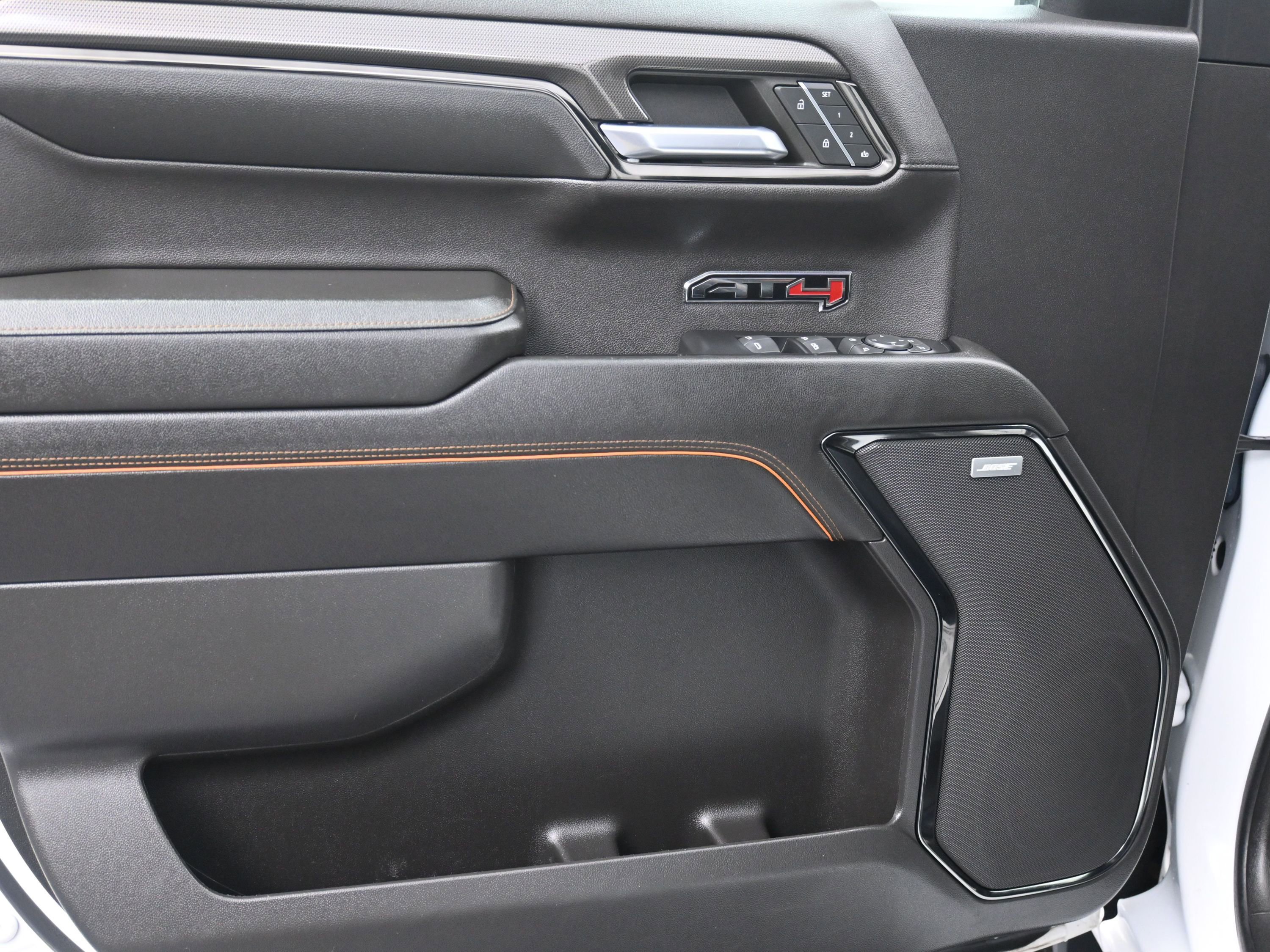 Used 2022 GMC Sierra 1500 AT4 w/ AT4 Preferred Package image 17