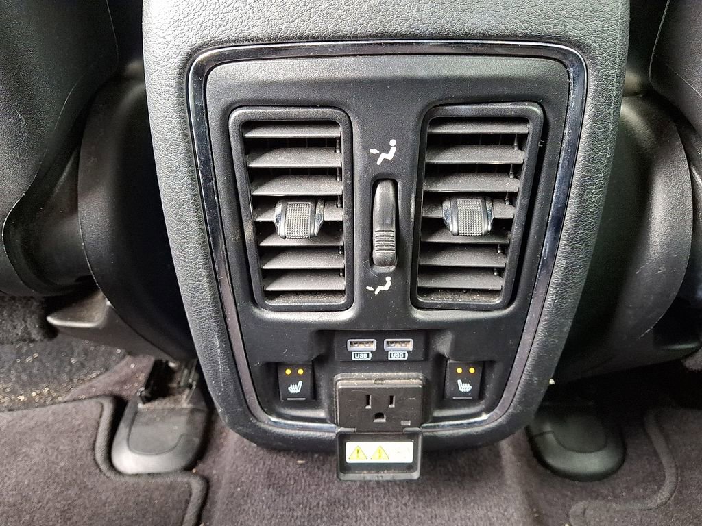 Used 2016 Jeep Grand Cherokee Limited image 9