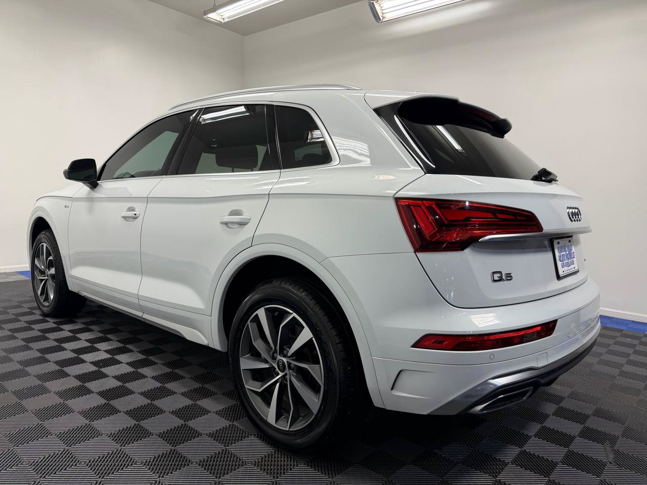 Used 2023 Audi Q5 2.0T Premium Plus AWD/4WD image 10