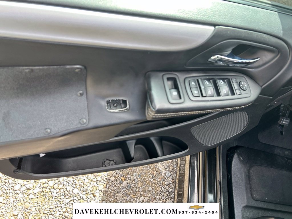 Used 2014 Dodge Grand Caravan SXT w/ UConnect Hands-Free Group FWD image 9