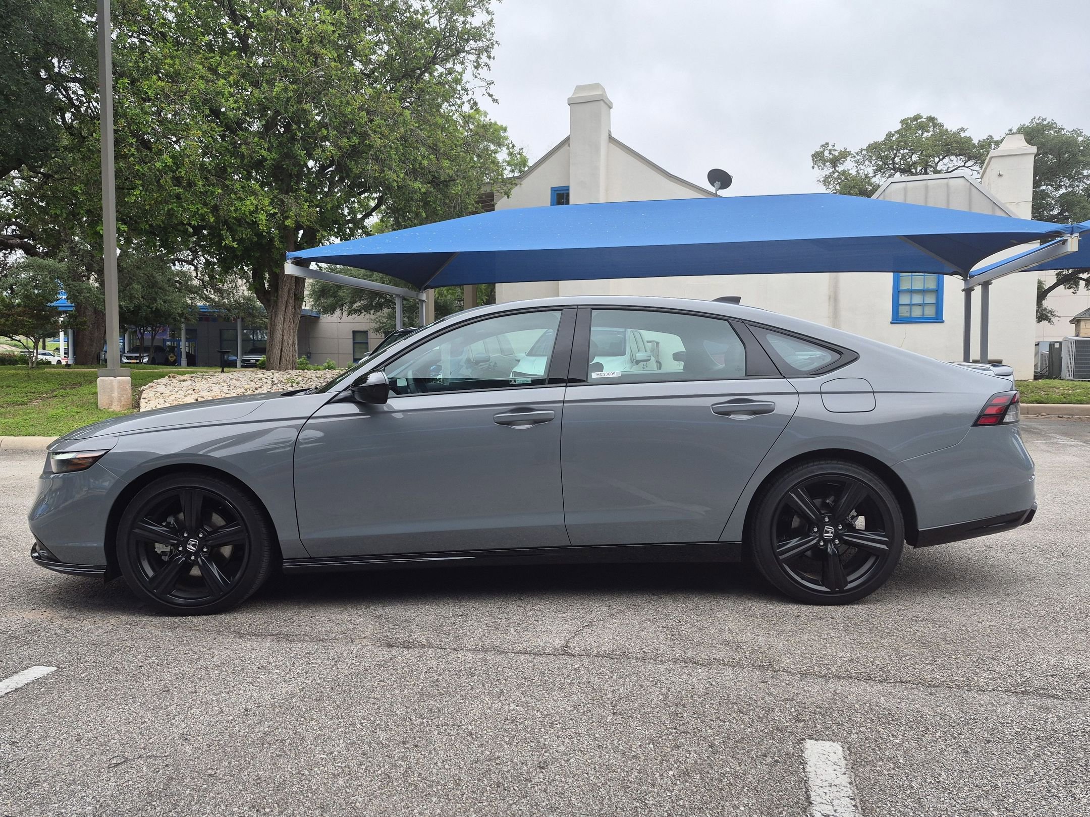 Used 2025 Honda Accord Sport image 6