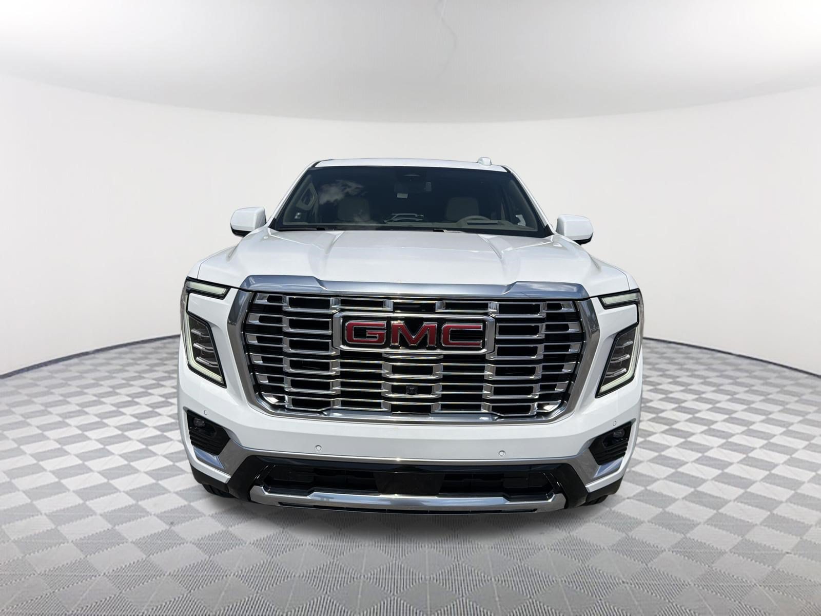 New 2026 GMC Yukon Denali w/ Sun & Power Step Package AWD/4WD image 2