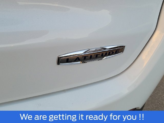 Used 2024 Jeep Compass Latitude AWD/4WD image 24