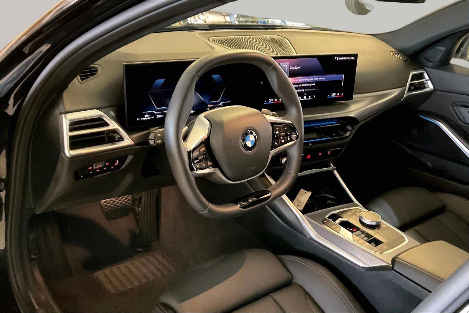 Used 2025 BMW 330i xDrive Sedan AWD/4WD image 16