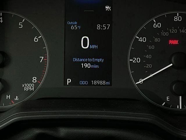 Used 2025 Toyota Corolla LE image 28