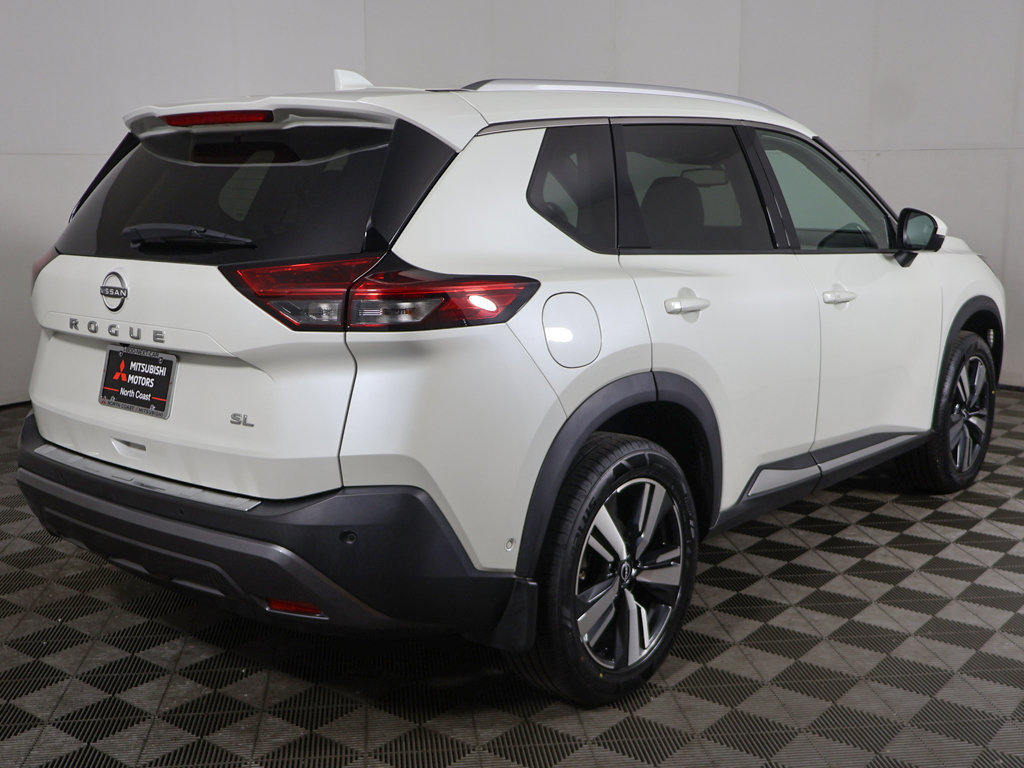 Used 2023 Nissan Rogue SL w/ SL Premium Package FWD image 12